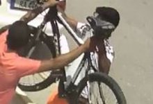 Photo of سارق الدراجة في قبضة الشرطة