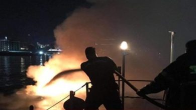 Photo of A yacht burned down in Kyrenia Marina and the people who were inside were rescued